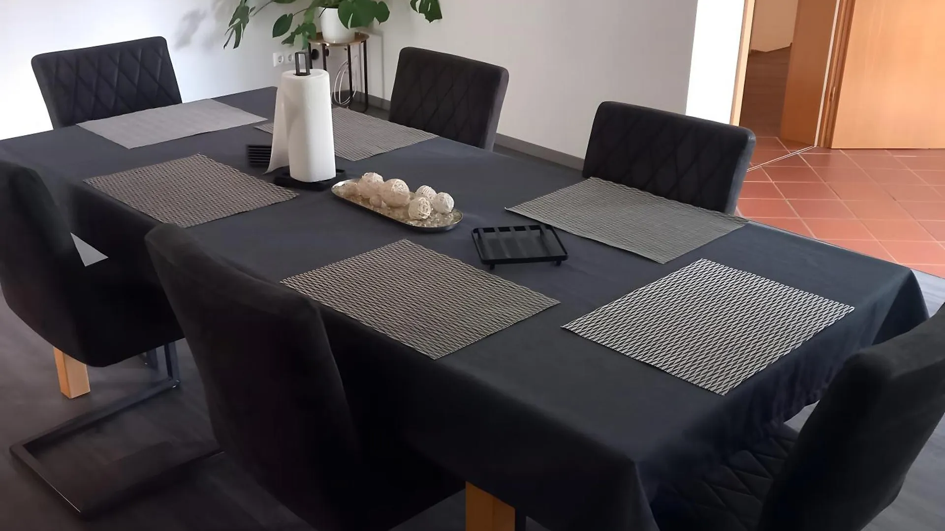 بيت للعطل Geraeumiges Haus Mit Garten Terasse نورنبيرغ ألمانيا